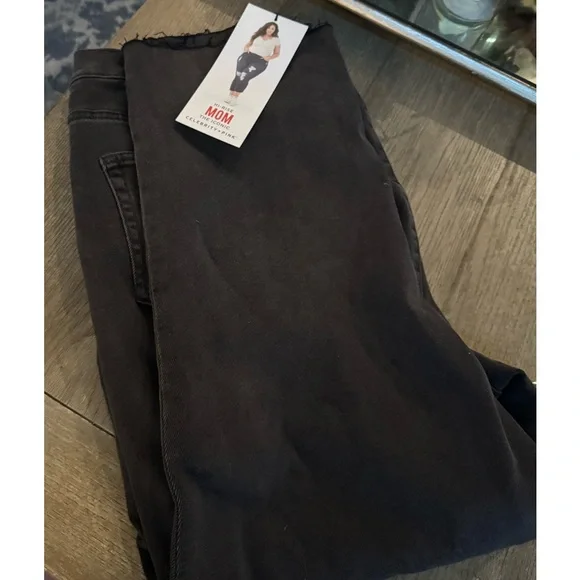 Celebrity pink hi-rise mo jeans size 16 NWT - Picture 6 of 8